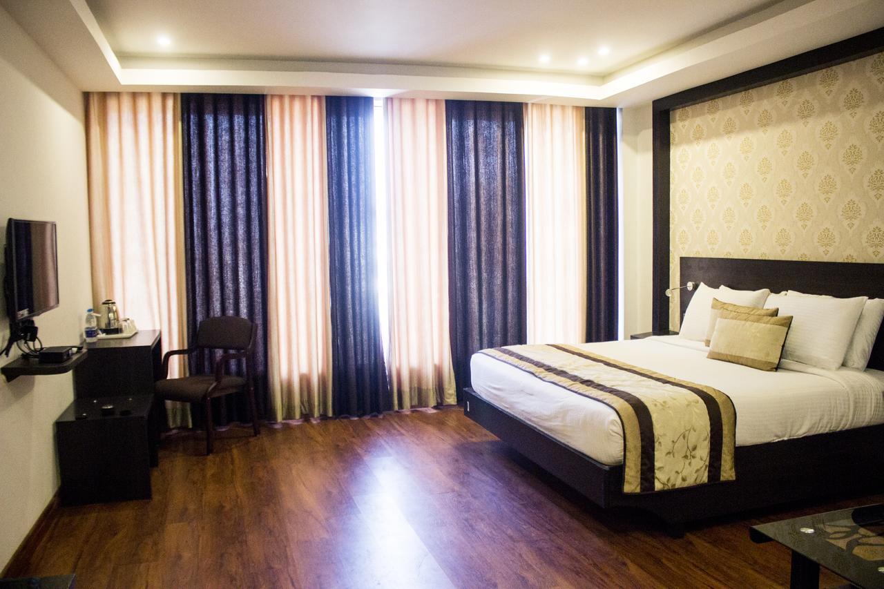 Vijay Paradise Lucknow Exterior foto