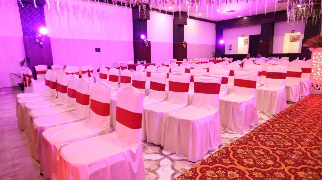 Vijay Paradise Lucknow Exterior foto